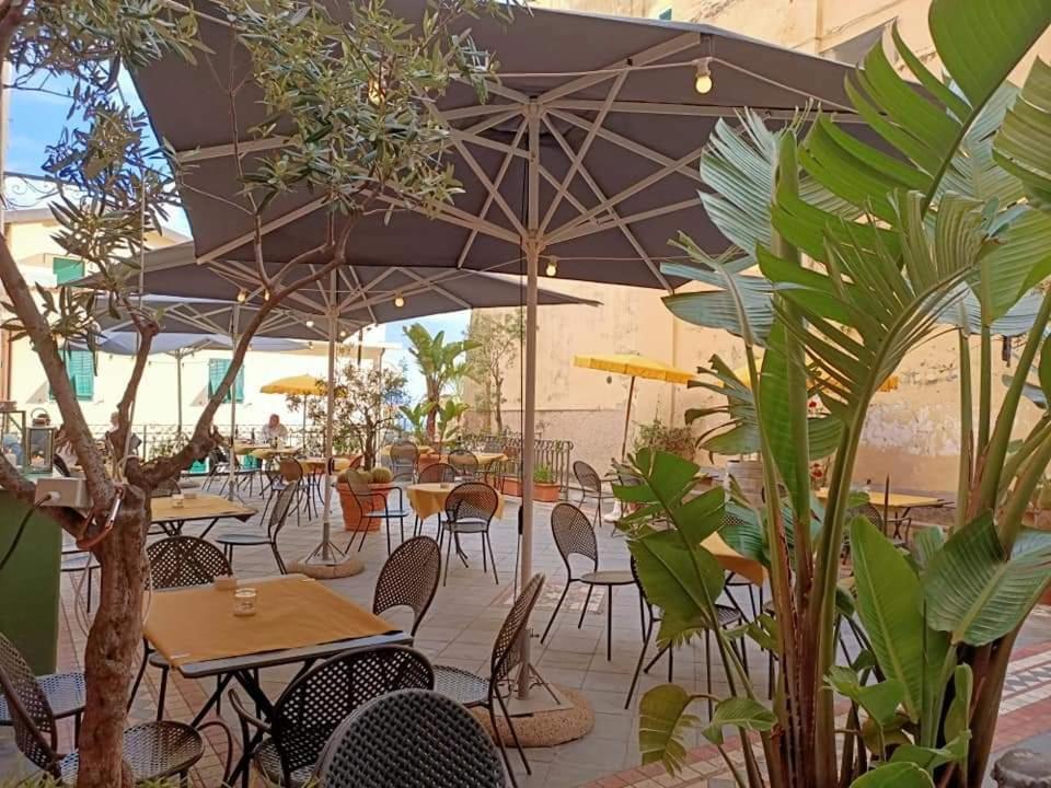 La Terrazza Bed and Breakfast Bordighera Exteriör bild
